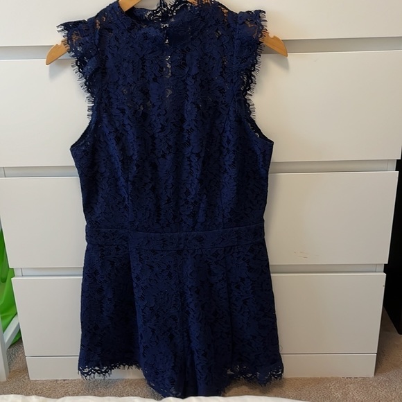 Nwot Adelyn Rae Lace Shorts Romper Size M - Picture 3 of 8